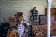 Những đứa trẻ trốn học do "không còn lối thoát"