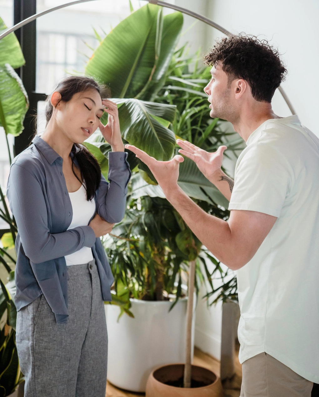 Tôi bị vợ tát chỉ vì một cái bát, hôn nhân đứng trên bờ tan vỡ - 1