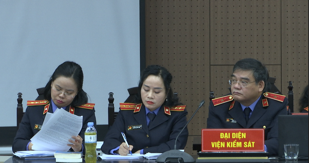 Cựu Bí thư Đồng Nai thừa nhận hành vi nhận hối lộ - 2 Cựu Bí thư Đồng Nai thừa nhận hành vi nhận hối lộ - 2