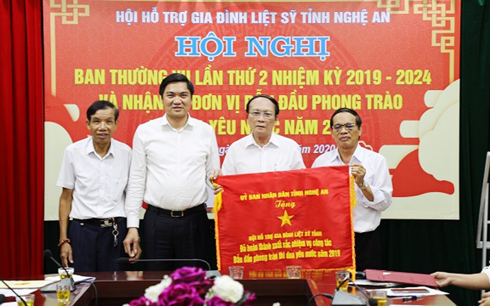 Nghệ An: Hơn 20 tỉ đồng xây dựng, sửa chữa nhà ở cho thân nhân liệt sĩ - 4 Nghệ An: Hơn 20 tỉ đồng xây dựng, sửa chữa nhà ở cho thân nhân liệt sĩ - 4