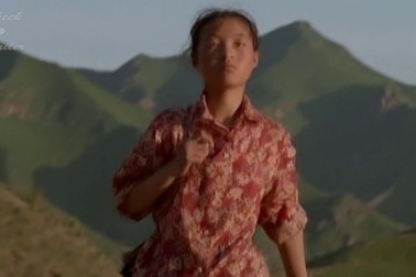 Ngụy Mẫn Chi trong phim "Not One Less"