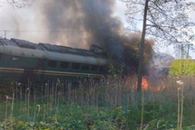 Tàu hàng của Nga bị trật đường ray, nghi do trúng mìn gần biên giới Ukraine