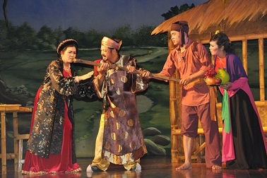 Cười hả hê với giấc mơ được “Cải lão hoàn đồng”