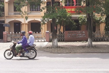 Công đoàn vào cuộc vụ người lao động “sốc” vì buộc phải làm việc ngày lễ