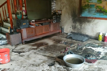 Vụ 3 con gái đốt nhà mẹ đẻ: Người con cả tử vong