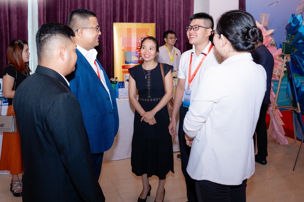 Đơn vị y tế duy nhất tại hội nghị kết nối giao thương Việt Nam - Campuchia - 3 Đơn vị y tế duy nhất tại hội nghị kết nối giao thương Việt Nam - Campuchia - 3