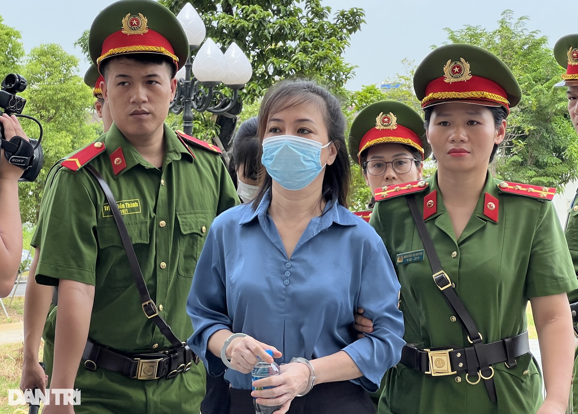 Tòa tuyên án 54 bị cáo vụ chuyến bay giải cứu - 6 Tòa tuyên án 54 bị cáo vụ chuyến bay giải cứu - 6