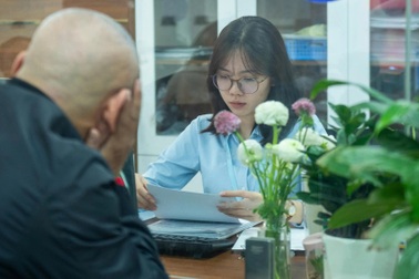 Chính thức tăng thêm thu nhập cho cán bộ, công chức Hà Nội từ 1/1/2026