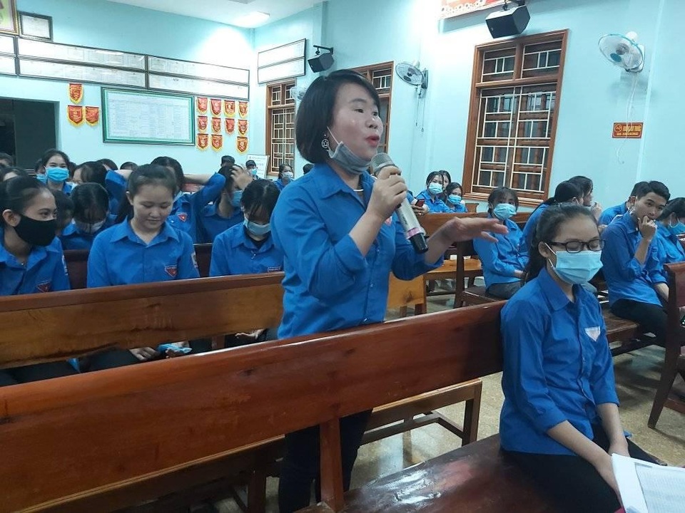 Tuổi trẻ Nghệ An vững niềm tin tiến bước dưới cờ Đảng - 6 Tuổi trẻ Nghệ An vững niềm tin tiến bước dưới cờ Đảng - 6