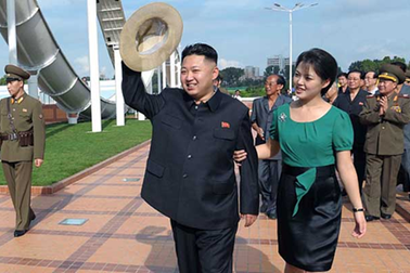  Triều Tiên lập đoàn văn công biểu diễn riêng cho ông Kim Jong-un