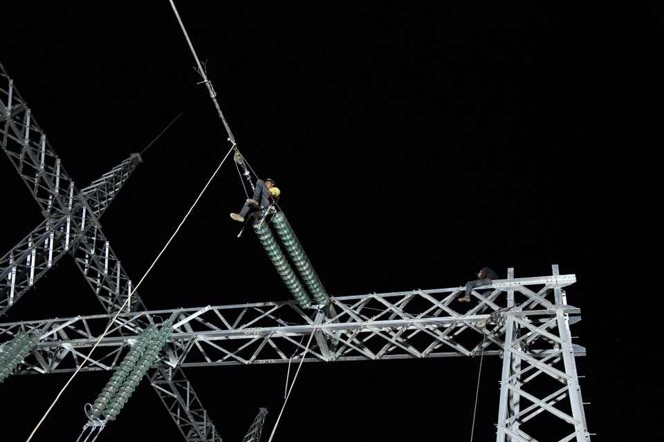 Dự án đường dây 500kV do tư nhân đầu tư tăng tốc về đích - 8 Dự án đường dây 500kV do tư nhân đầu tư tăng tốc về đích - 8
