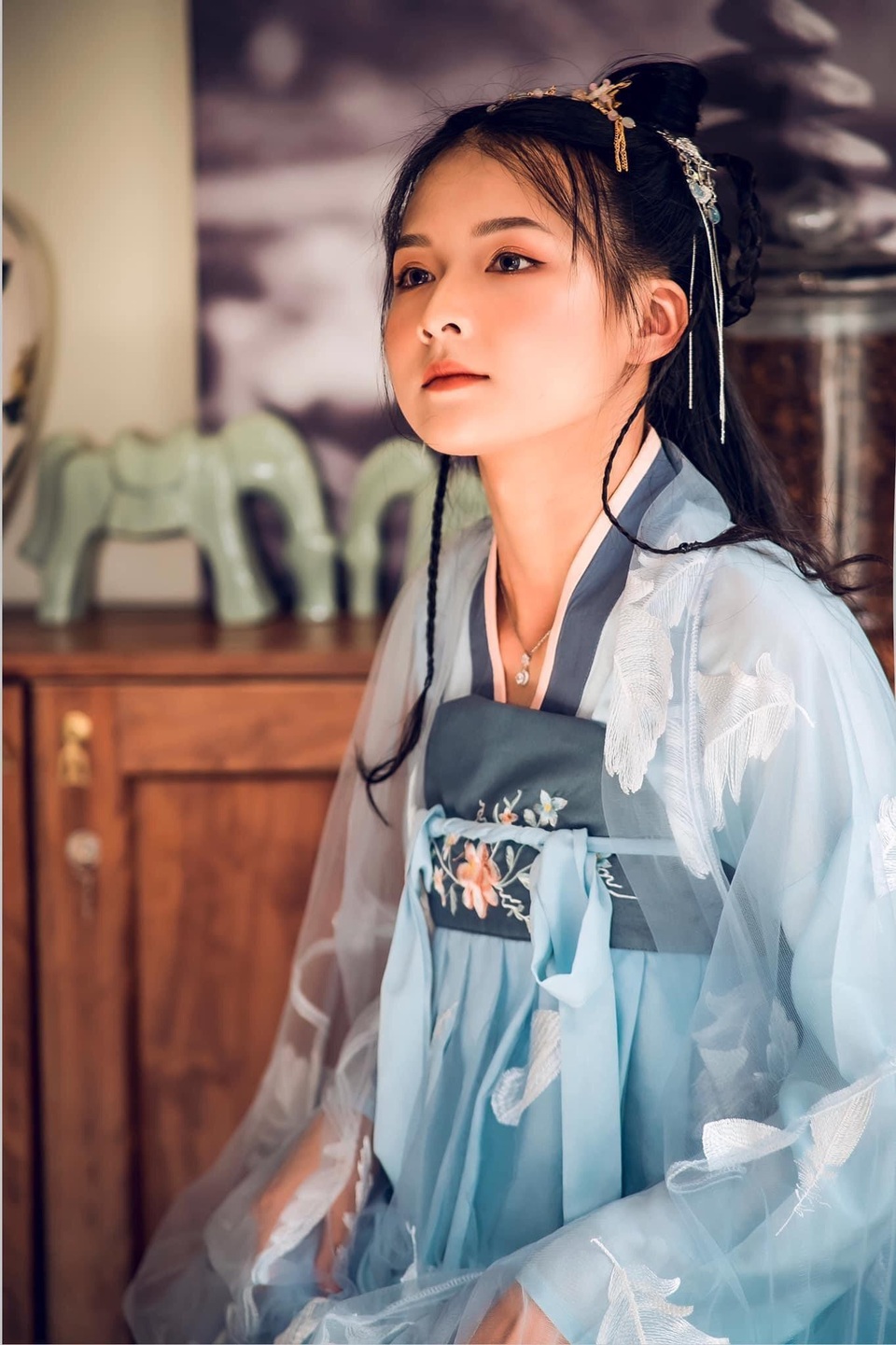 Nữ sinh trường ĐH Thương mại đáng yêu với khuôn mặt bầu bĩnh như bánh bao - 1 Nữ sinh trường ĐH Thương mại đáng yêu với khuôn mặt bầu bĩnh như bánh bao - 1