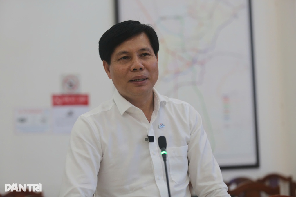 Metro số 1 TPHCM đón 150.000 khách trong ngày vận hành đầu tiên - 3 Metro số 1 TPHCM đón 150.000 khách trong ngày vận hành đầu tiên - 3