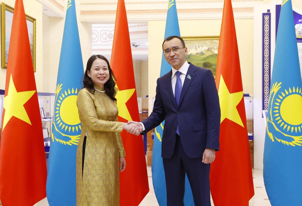 Việt Nam và Kazakhstan thúc đẩy hợp tác kinh tế - thương mại - đầu tư  - 1