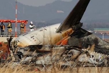 Hủy loạt chương trình giải trí sau tai nạn máy bay thảm khốc ở Hàn Quốc