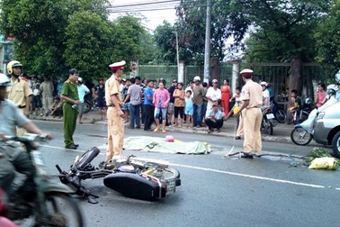Tông xe liên hoàn, 1 người chết, 3 người trọng thương  