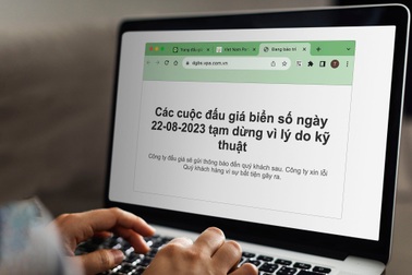 Trang đấu giá biển số ô tô "tê liệt", nhiều người không thể truy cập