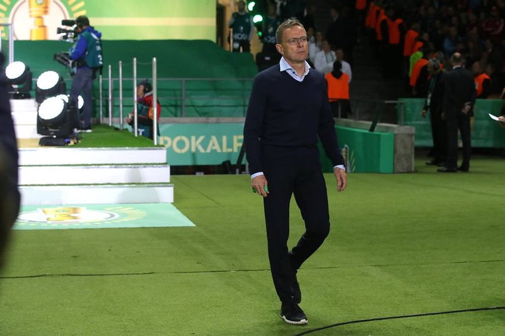Vì sao Ralf Rangnick nhận dẫn dắt Man Utd chỉ 6 tháng? - 1 Vì sao Ralf Rangnick nhận dẫn dắt Man Utd chỉ 6 tháng? - 1