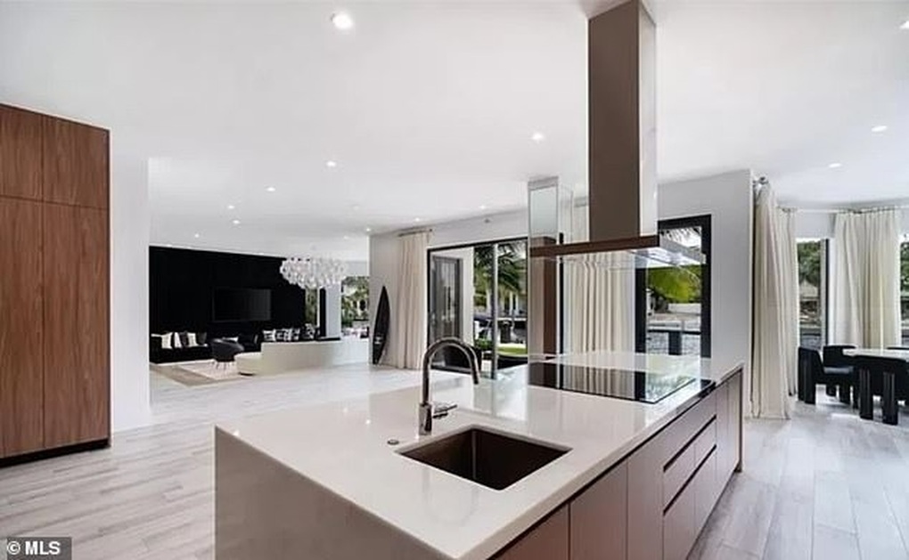 Messi đến ở đâu, giá nhà tăng ở đấy: Chiêm ngưỡng nội thất nhà danh thủ - 4