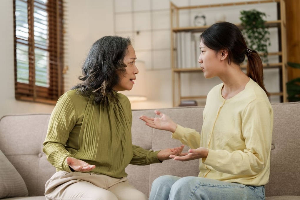 Chỉ vì đi làm về trễ giờ nấu cơm, tôi bị mẹ chồng coi như gái hư - 1 Chỉ vì đi làm về trễ giờ nấu cơm, tôi bị mẹ chồng coi như “gái hư”