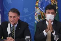 Mâu thuẫn về chống Covid-19, Tổng thống Brazil sa thải Bộ trưởng Y tế