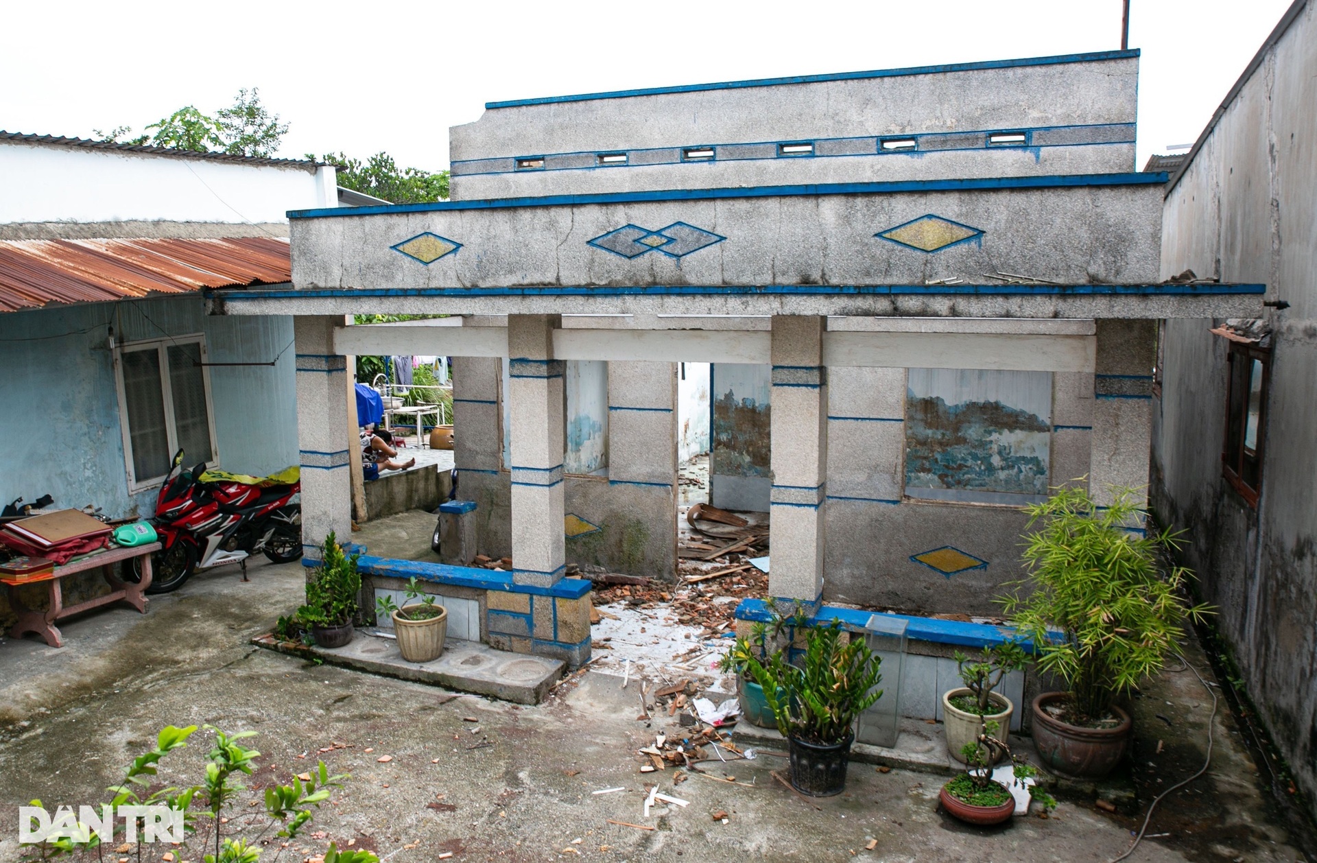Người dân tất bật dọn và chuyển đồ trước ngày khởi công dự án Vành đai 3 - 4 Người dân tất bật dọn và chuyển đồ trước ngày khởi công dự án Vành đai 3 - 4