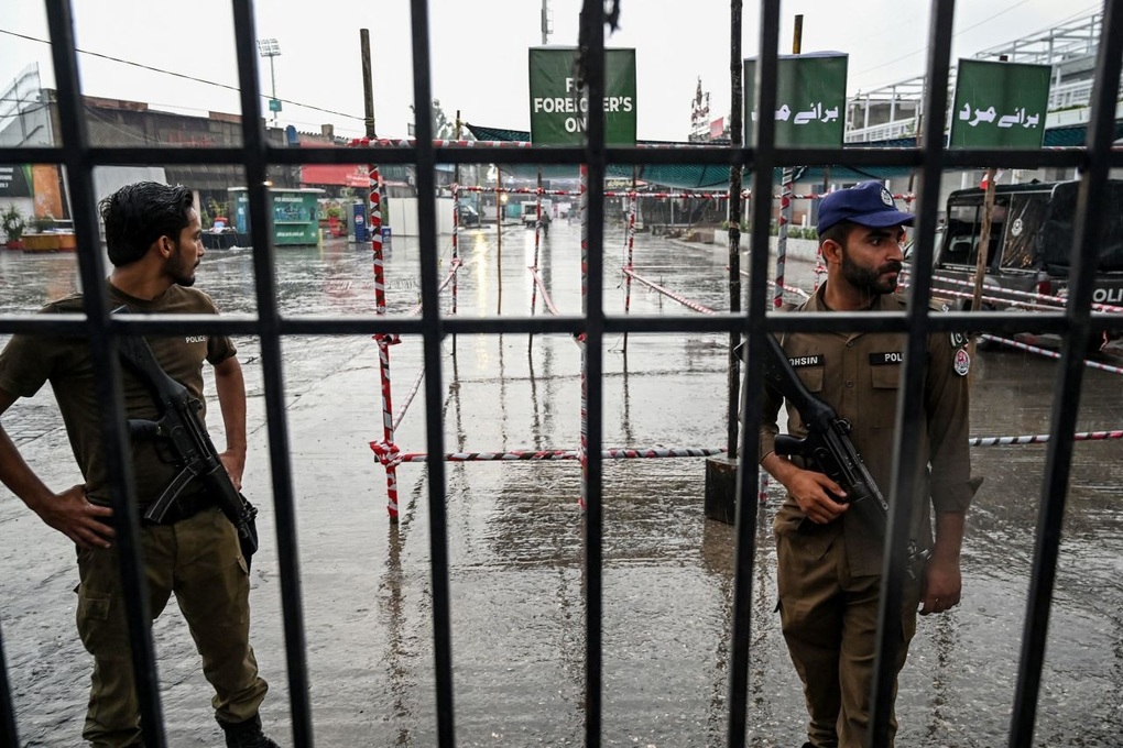 Pakistan mở chiến dịch quân sự đáp trả, phóng hỏa lực dồn dập vào Ấn Độ - 1 Pakistan mở chiến dịch quân sự đáp trả, phóng hỏa lực dồn dập vào Ấn Độ - 1