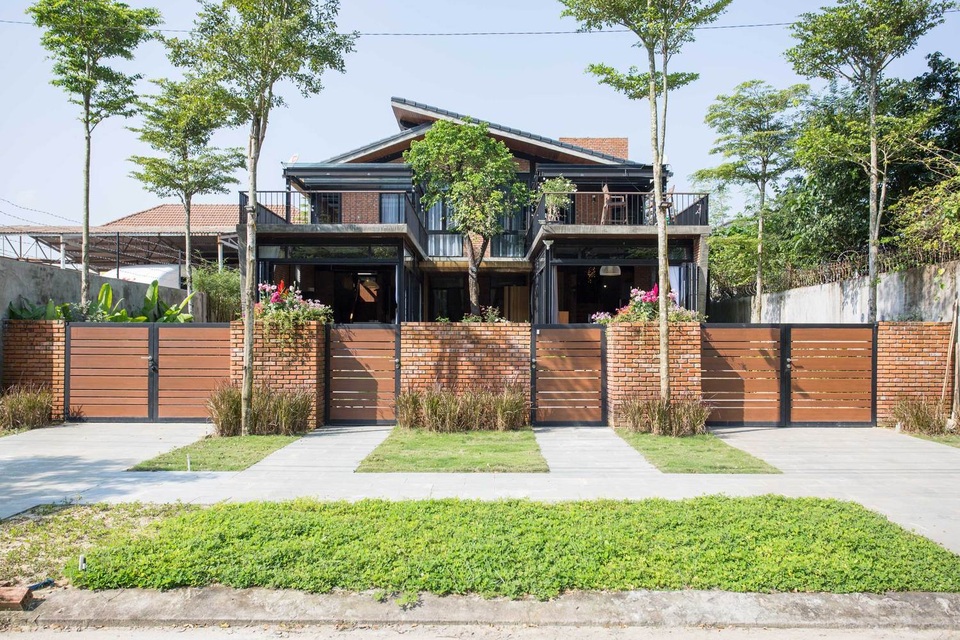 Đôi bạn thân mua đất, xây biệt thự cạnh nhau để sống đến cuối đời ở Đà Nẵng - 2 Đôi bạn thân mua đất, xây biệt thự cạnh nhau để sống đến cuối đời ở Đà Nẵng - 2