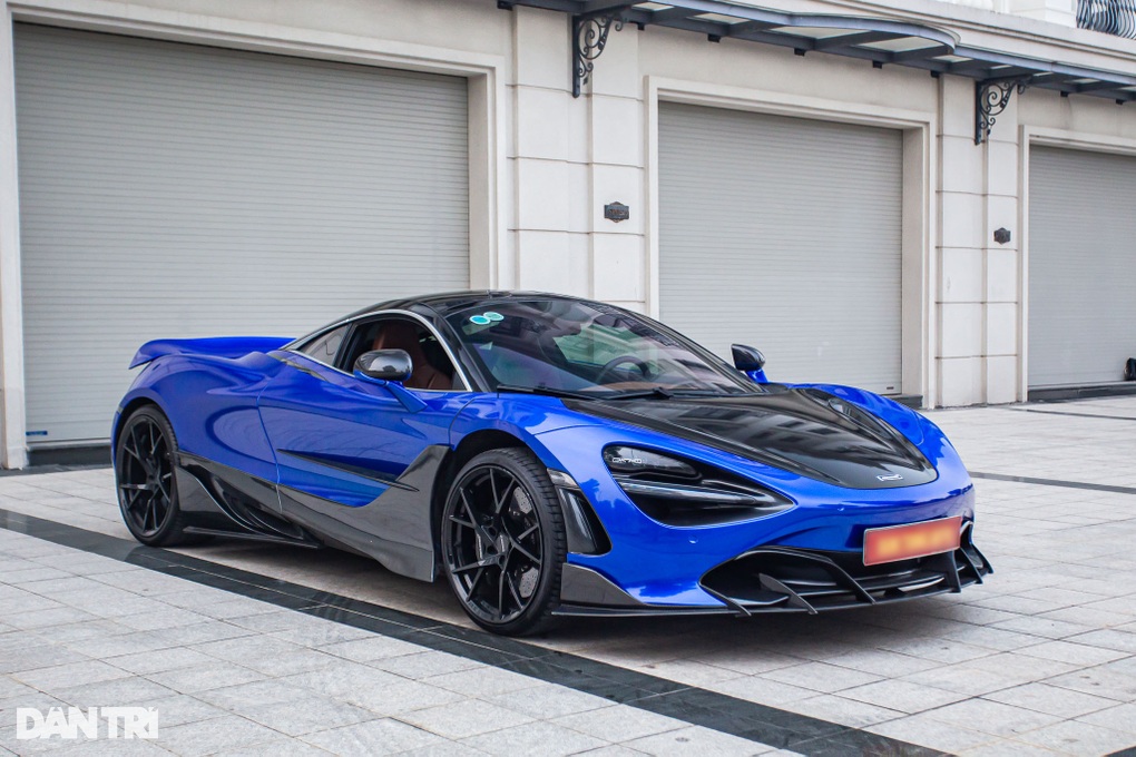 Đi 11.000km, siêu xe McLaren 720S mất giá 9 tỷ đồng dù đã được độ khủng - 2 Đi 11.000km, siêu xe McLaren 720S mất giá 9 tỷ đồng dù đã được độ khủng - 2
