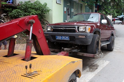 Siết chặt kỉ cương với xe biển xanh