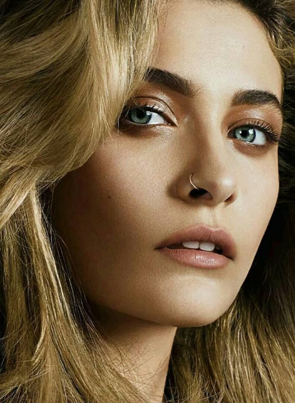 Paris Jackson: Cuộc sống khốn khổ khi còn vị thành niên - 2 Paris Jackson: Cuộc sống khốn khổ khi còn vị thành niên - 2