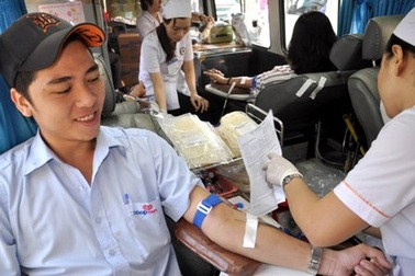 Khởi động hành trình xuyên Việt vận động 12.000 đơn vị máu