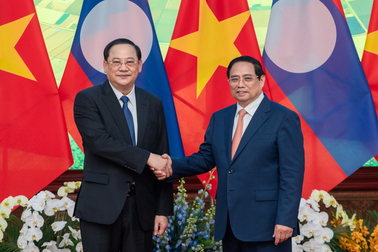 Thủ tướng Phạm Minh Chính tiếp Thủ tướng Lào