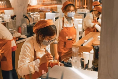 Người trẻ không thích Tết không phải do hết tiền mà vì nhiều lý do