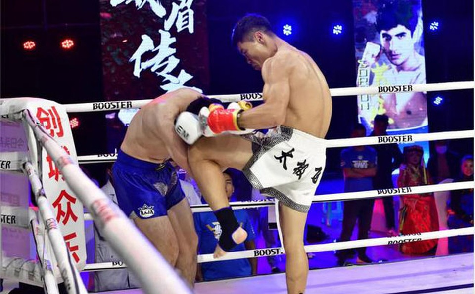 Cao thủ Thái Cực Quyền tung đòn độc, hạ gục nhà vô địch Kickboxing - 1 Cao thủ Thái Cực Quyền tung đòn độc, hạ gục nhà vô địch Kickboxing - 1