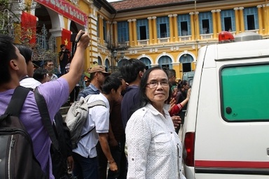 Mẹ ruột Huyền Như lên tiếng về căn biệt thự 43 tỷ đồng