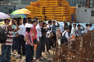 Ngân hàng lại mở hầu bao cho nhà đất