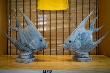 Chiêm ngưỡng di vật quốc gia tại bảo tàng ở làng đá Non Nước