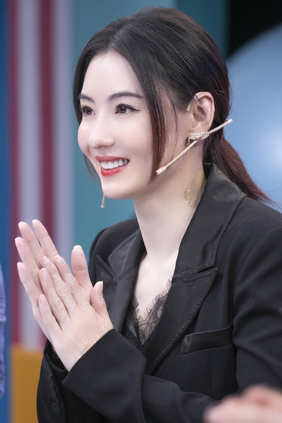 Ca hát thất bại nhưng Trương Bá Chi được khen về ngoại hình - 2 Ca hát thất bại nhưng Trương Bá Chi được khen về ngoại hình - 2
