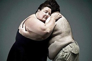 Nghịch lý béo phì: Nam yếu, nữ hăng