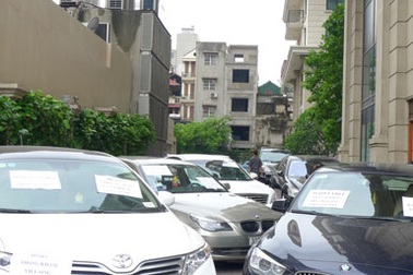 Chủ đầu tư Pacific cam kết tạm dừng lắp đặt thang máy trong khi chờ kết luận