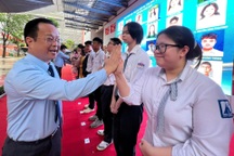 Sở GD&ĐT Hà Nội: "Trường THPT chuyên ngoài công lập, tại sao không"?