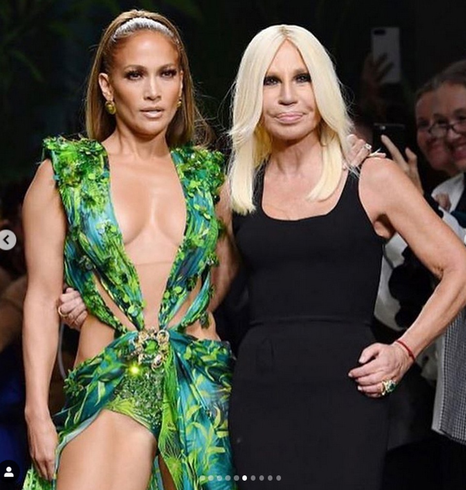 Jennifer Lopez gợi cảm quảng cáo giày cao gót - 8 Jennifer Lopez gợi cảm quảng cáo giày cao gót - 8