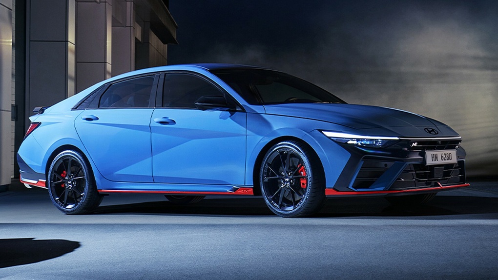 Hyundai Elantra N 2024 lộ diện, ngoại hình cá tính hơn cho các tay chơi - 9 Hyundai Elantra N 2024 lộ diện, ngoại hình cá tính hơn cho các tay chơi - 9