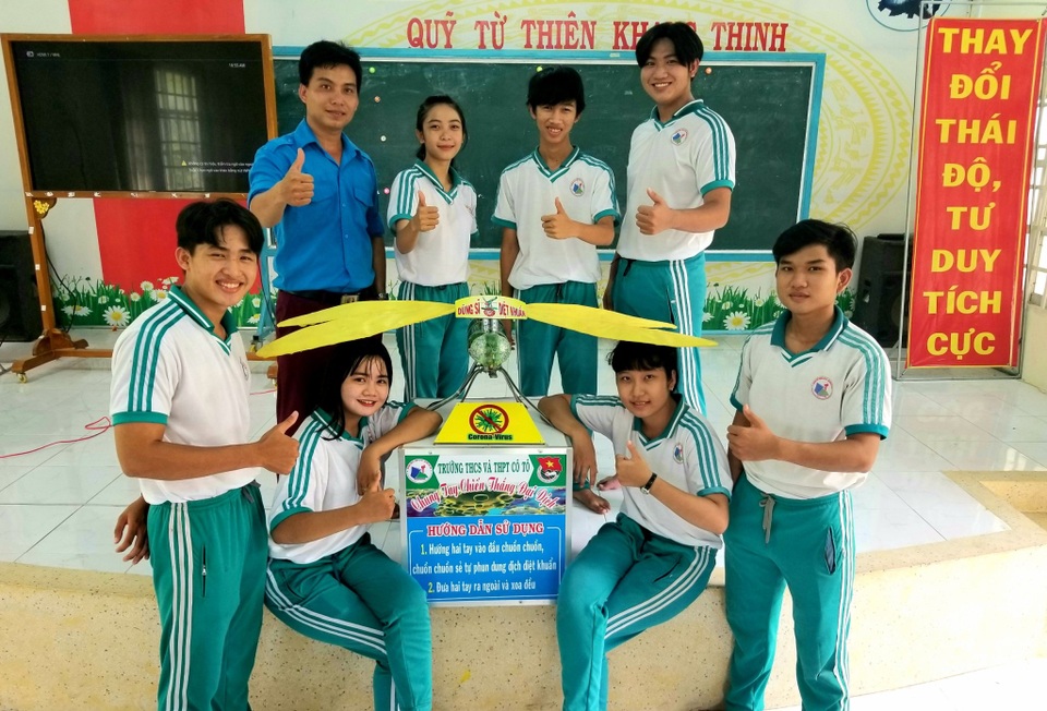 Các cơ sở GDNN trên cả nước phát huy tính sáng tạo trong cuộc chiến chống dịch Covid-19 - 3