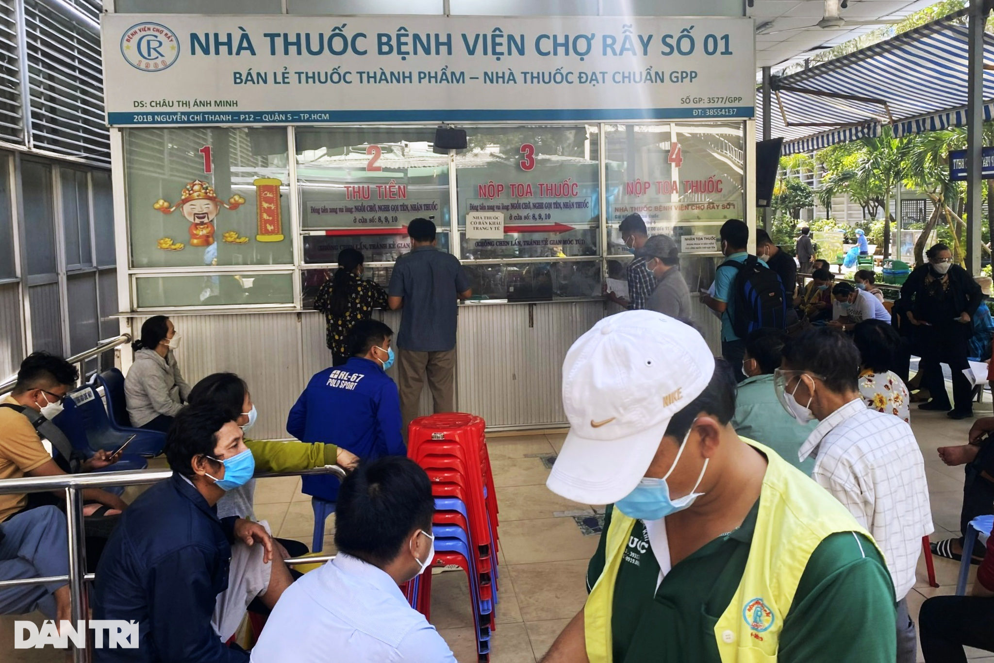 Dự thảo chi trả tiền thuốc tự mua: Giám đốc Bệnh viện Chợ Rẫy nói rất khó - 6 Dự thảo chi trả tiền thuốc tự mua: Giám đốc Bệnh viện Chợ Rẫy nói rất khó - 6