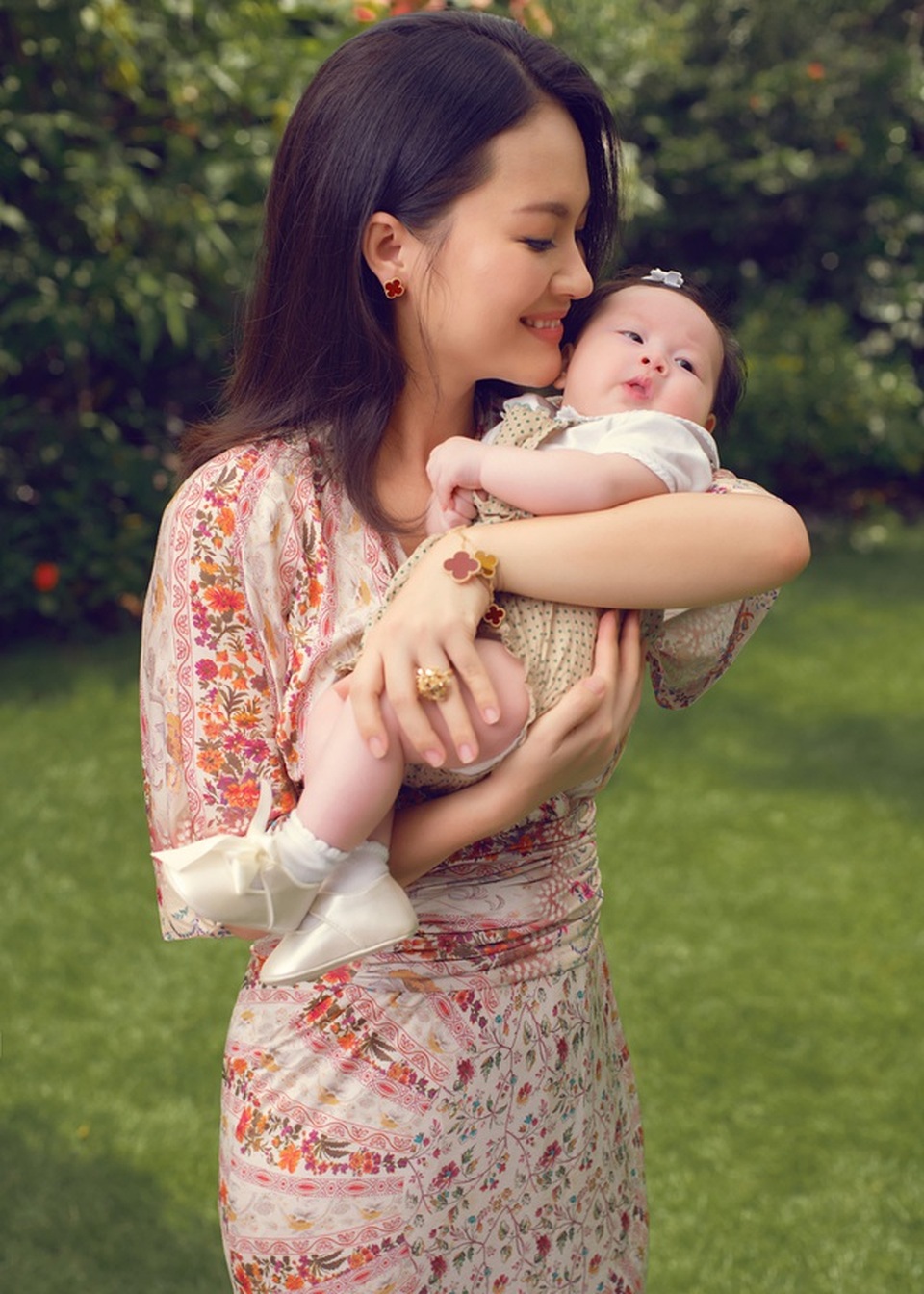 Rắc rối, thị phi đeo bám nhiều sao Việt tuần qua - 10 Rắc rối, thị phi đeo bám nhiều sao Việt tuần qua - 10