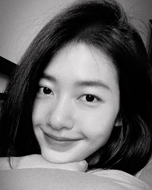 Khả Ngân lại nhập viện, cân nặng chỉ còn 42kg - 2