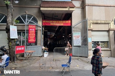 Hà Nội: Chợ Ngọc Hà xuất hiện chùm ca bệnh, quận Ba Đình ra thông báo khẩn