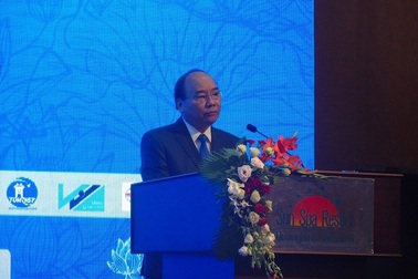 Thủ tướng: "Đừng để gió Lào thổi bay lời hứa đầu tư!"